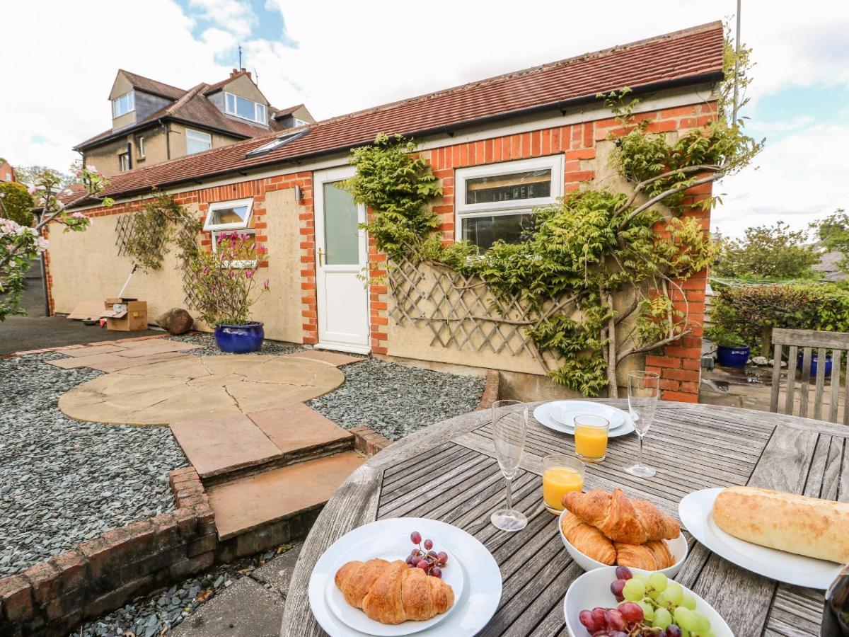 Garden Cottage Илкли Экстерьер фото